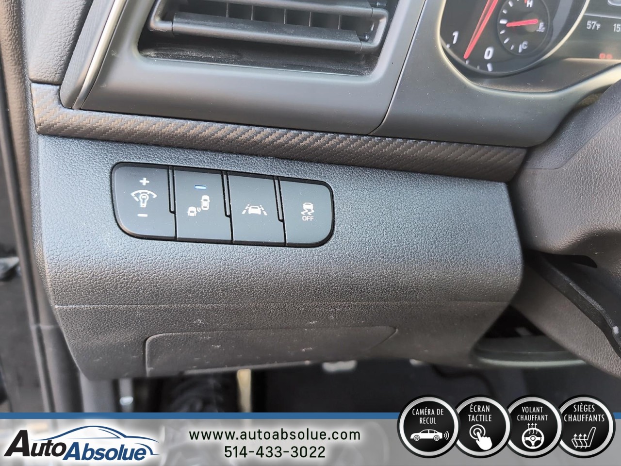 2019 Hyundai Elantra - Image 17