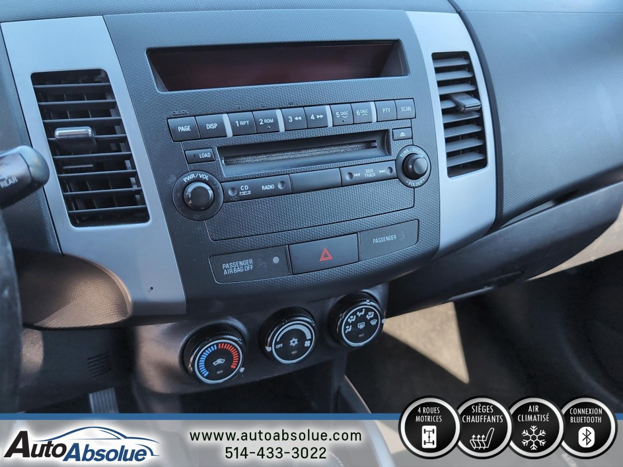 2012 Mitsubishi Outlander - Image 14