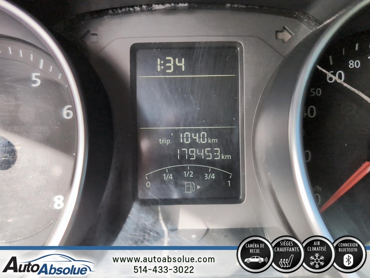 2015 Volkswagen Jetta - Image 13