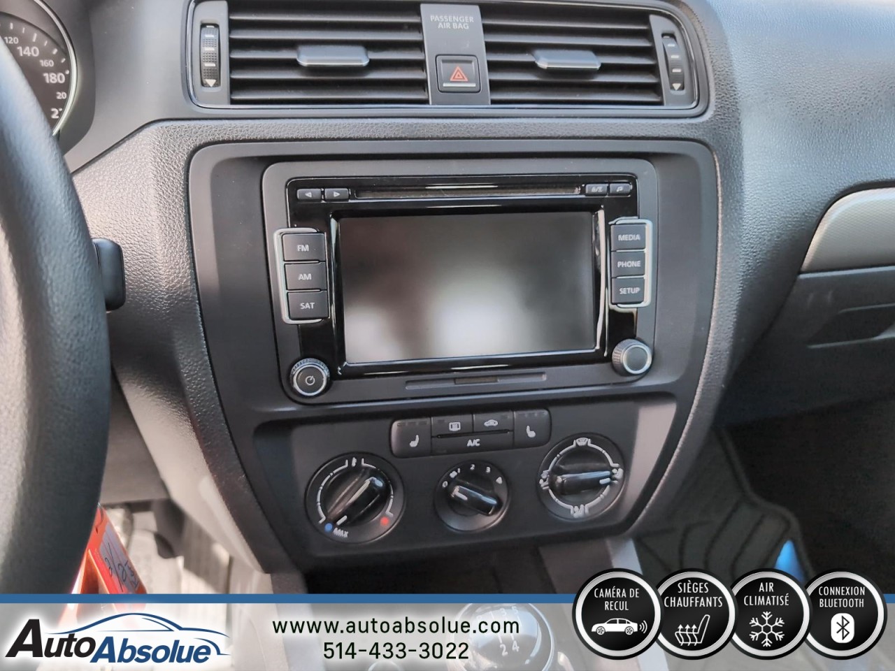 2015 Volkswagen Jetta - Image 14