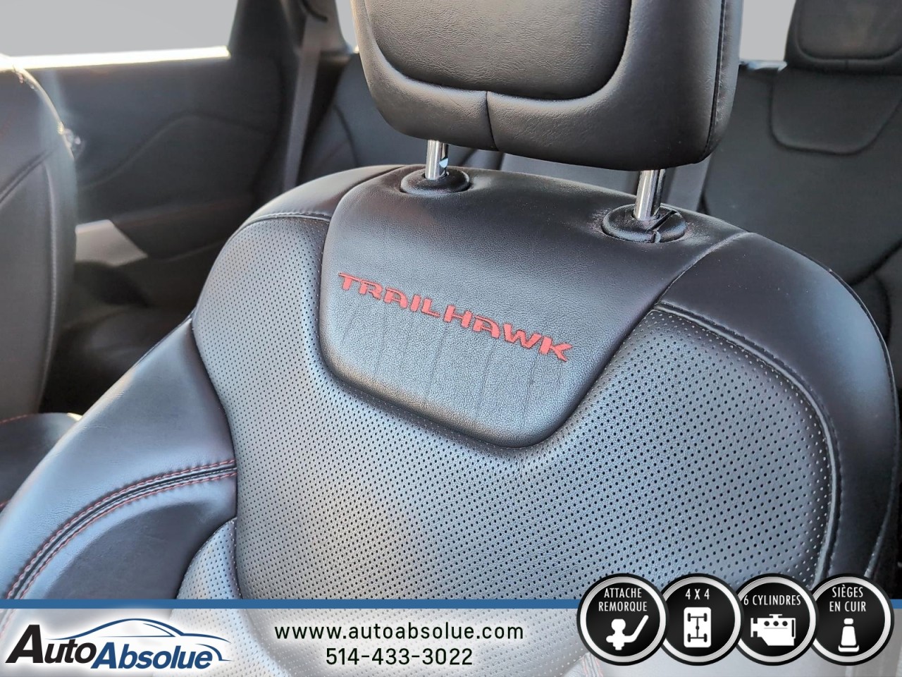 2017 Jeep Cherokee - Image 11