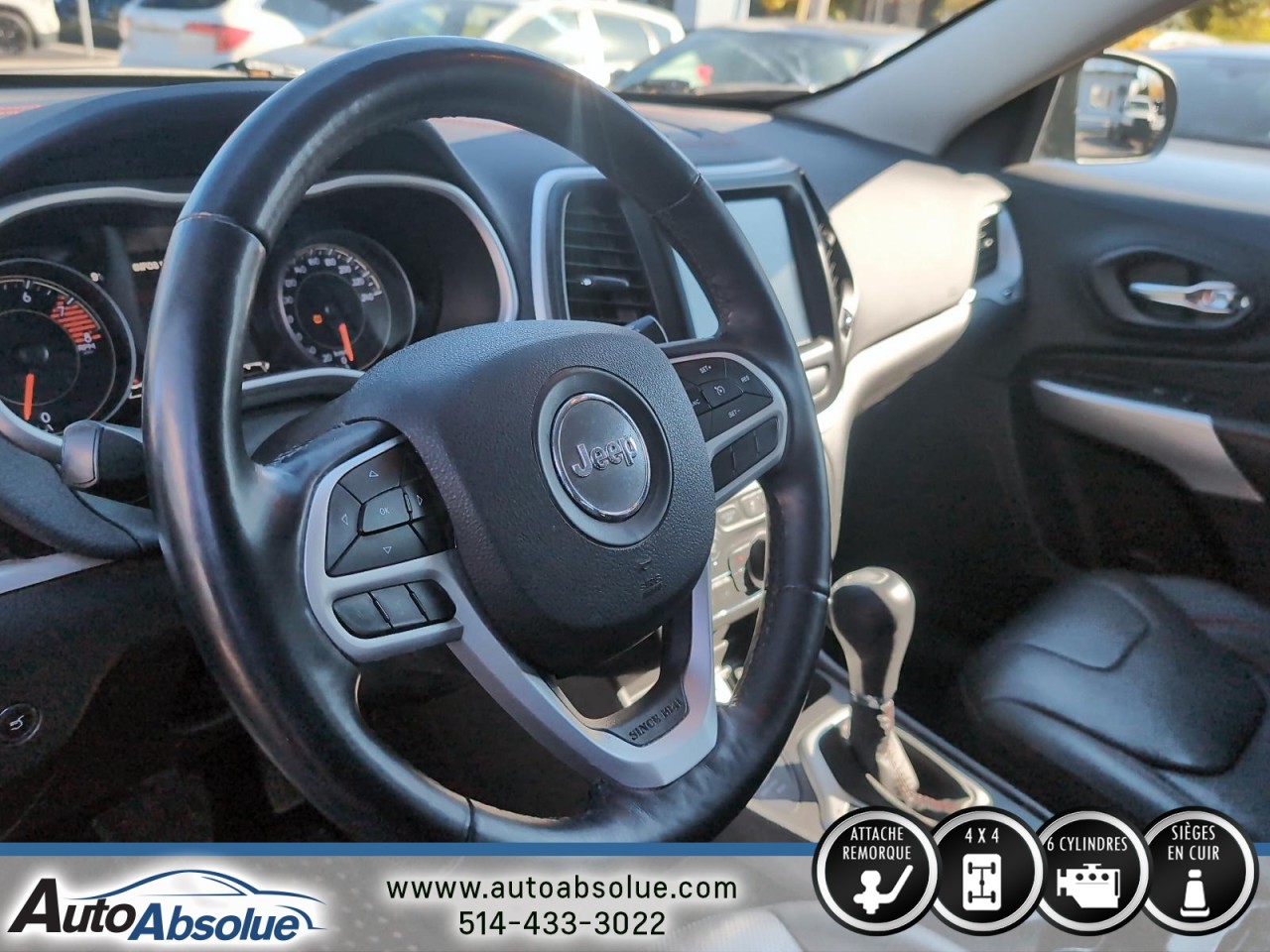 2017 Jeep Cherokee - Image 12