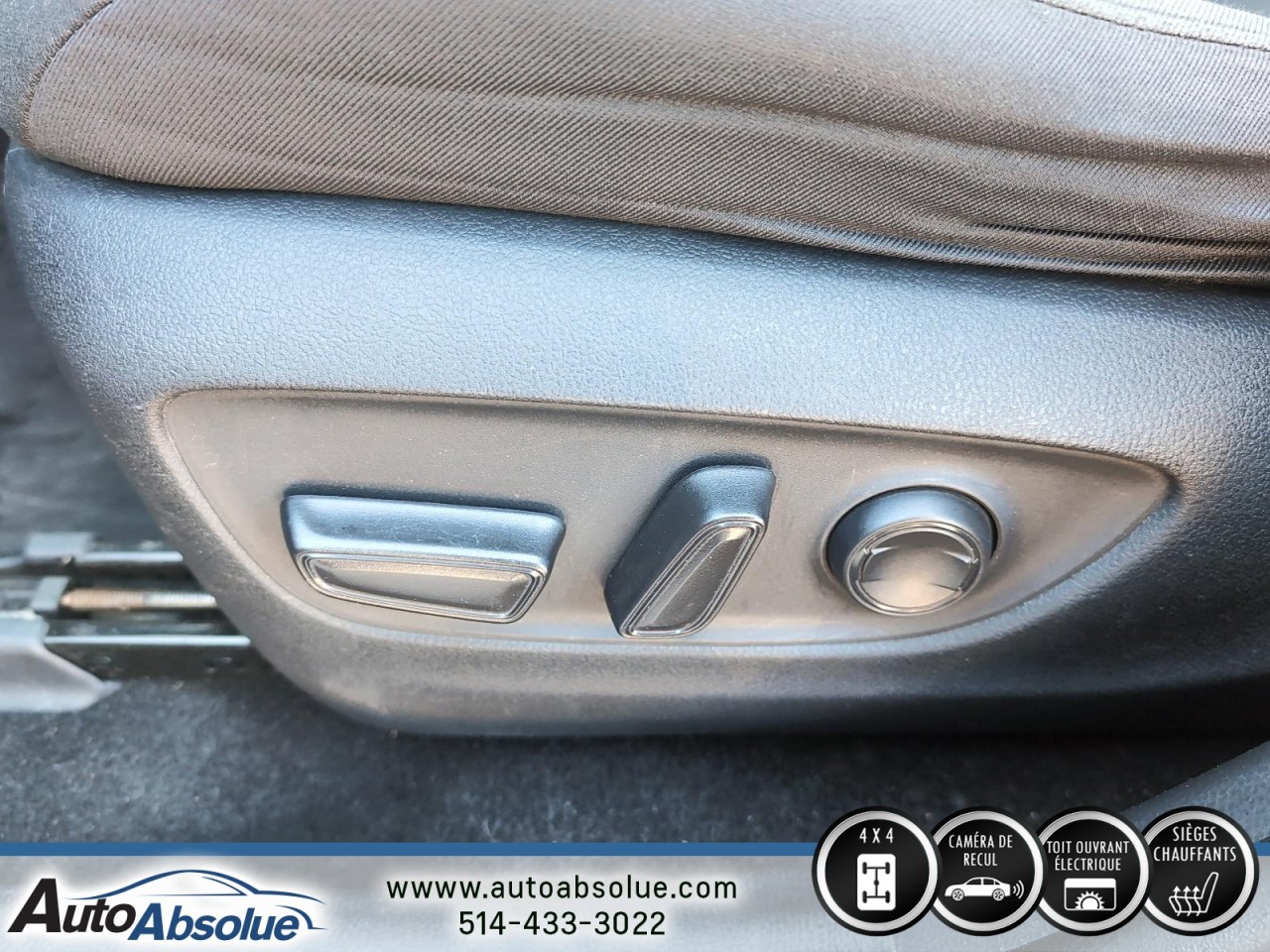 2019 Toyota RAV4 - Image 14