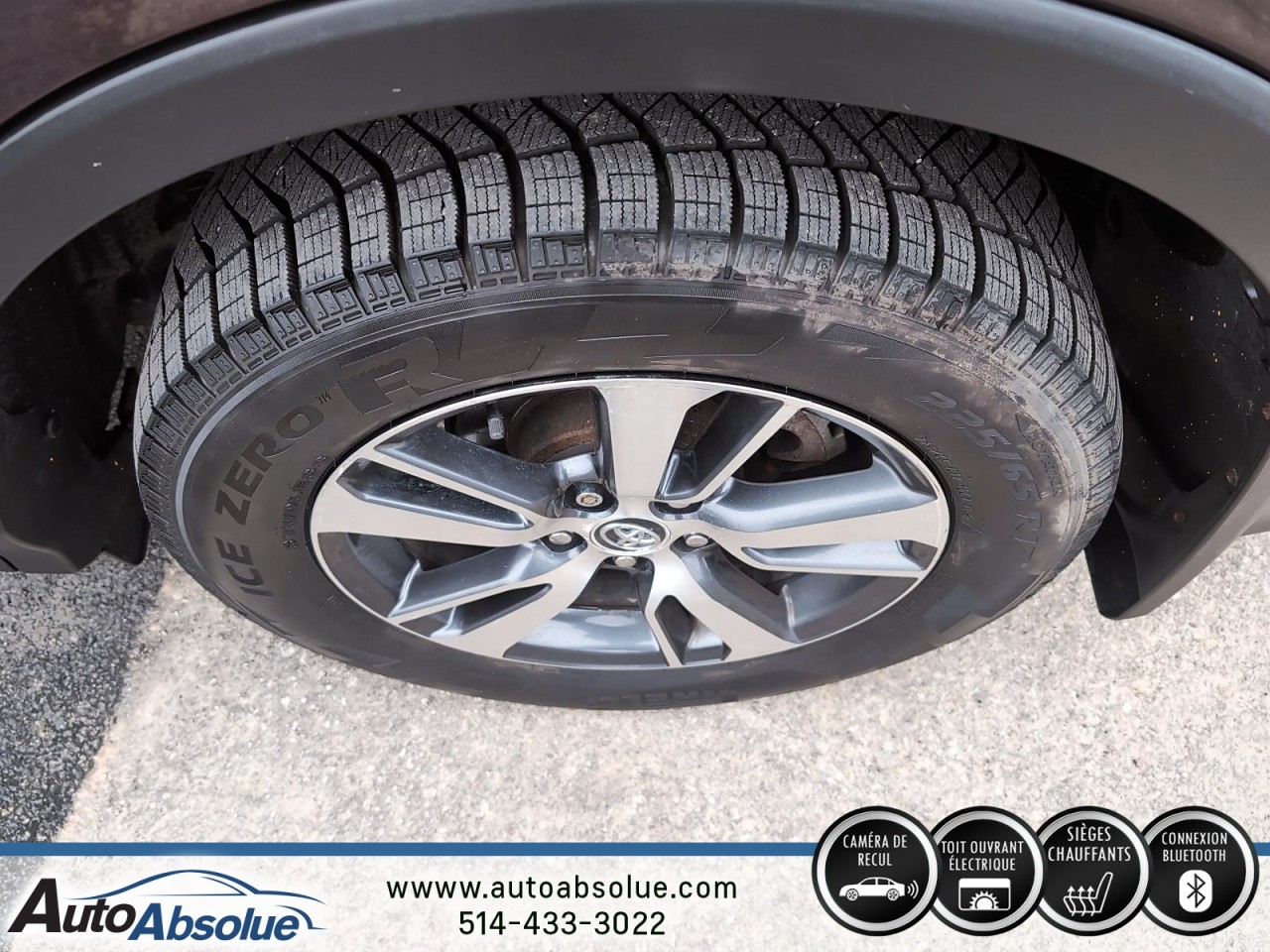 2018 Toyota RAV4 - Image 7