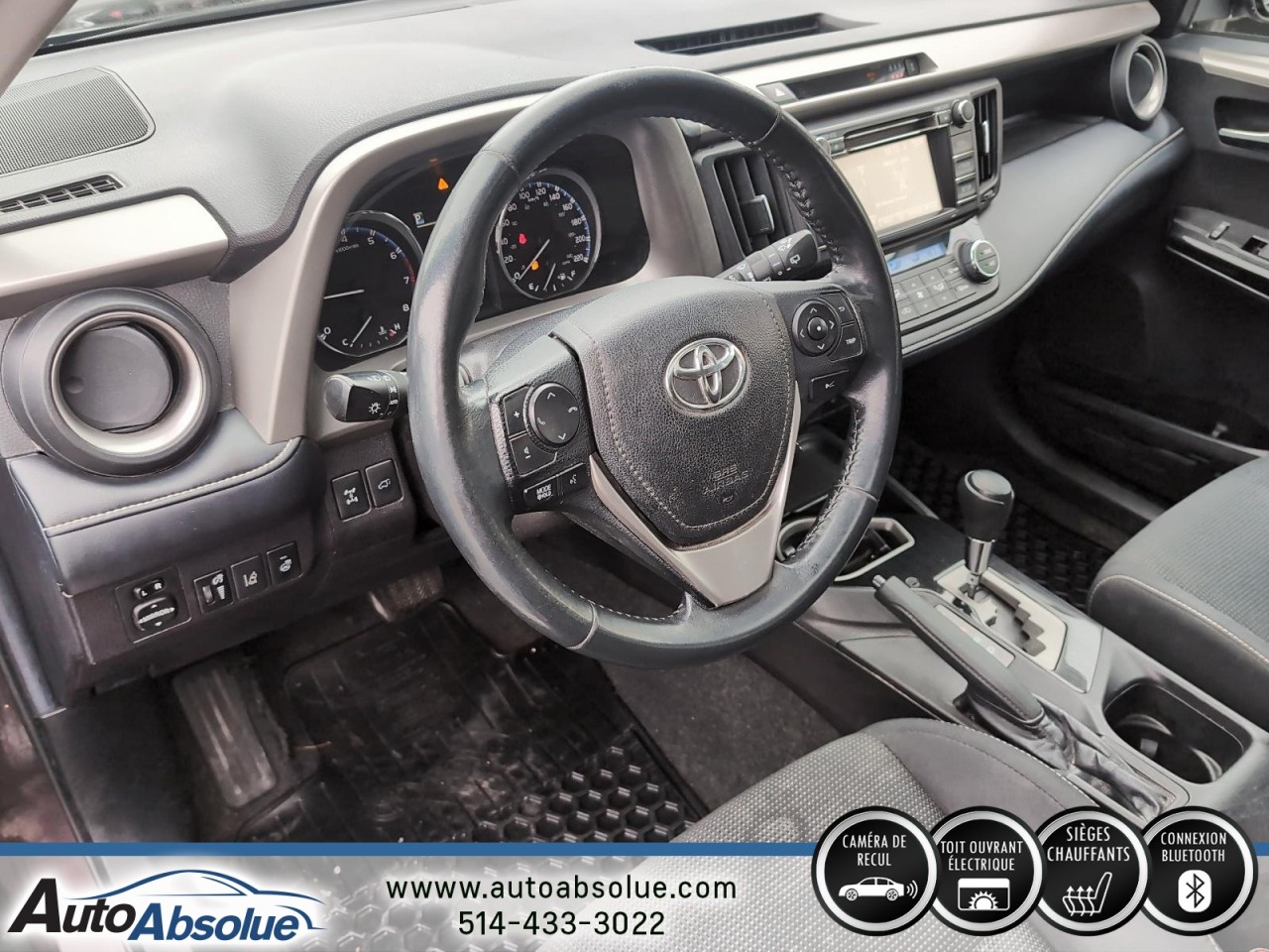 2018 Toyota RAV4 - Image 10