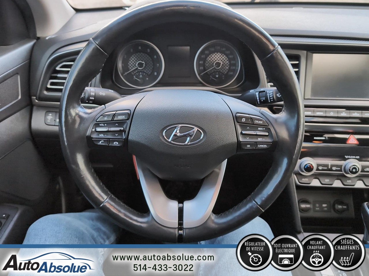 2020 Hyundai Elantra - Image 12