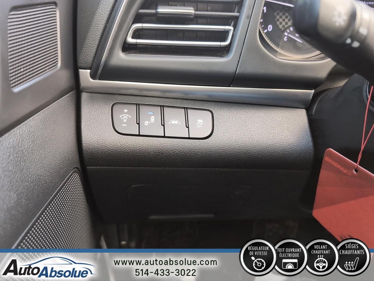 2020 Hyundai Elantra - Image 16