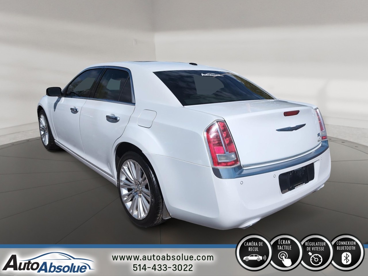 2013 Chrysler 300 - Image 4
