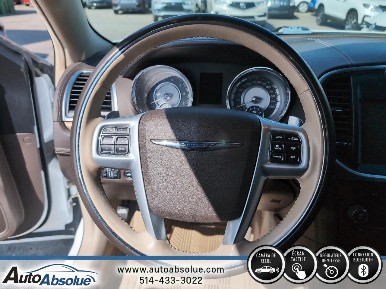 2013 Chrysler 300 - Image 12