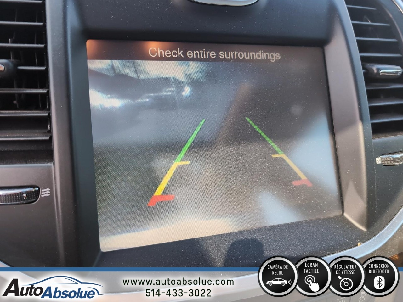 2013 Chrysler 300 - Image 19