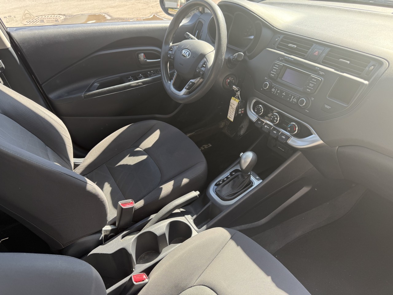 2014 Kia Rio - Image 8