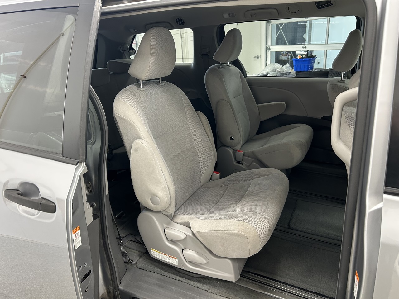 2017 Toyota Sienna - Image 20