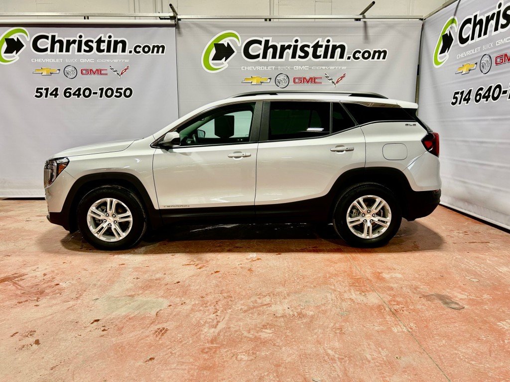 2022 GMC TERRAIN - Image 11