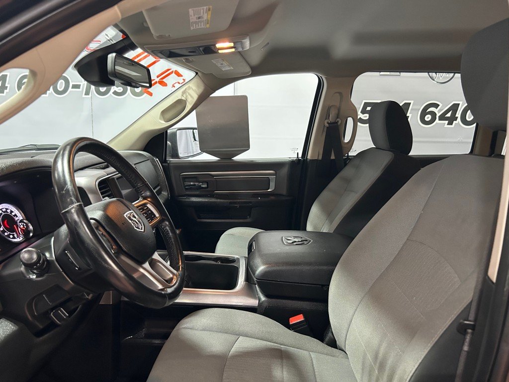 2021 Ram 1500 CLASSIC - Image 13