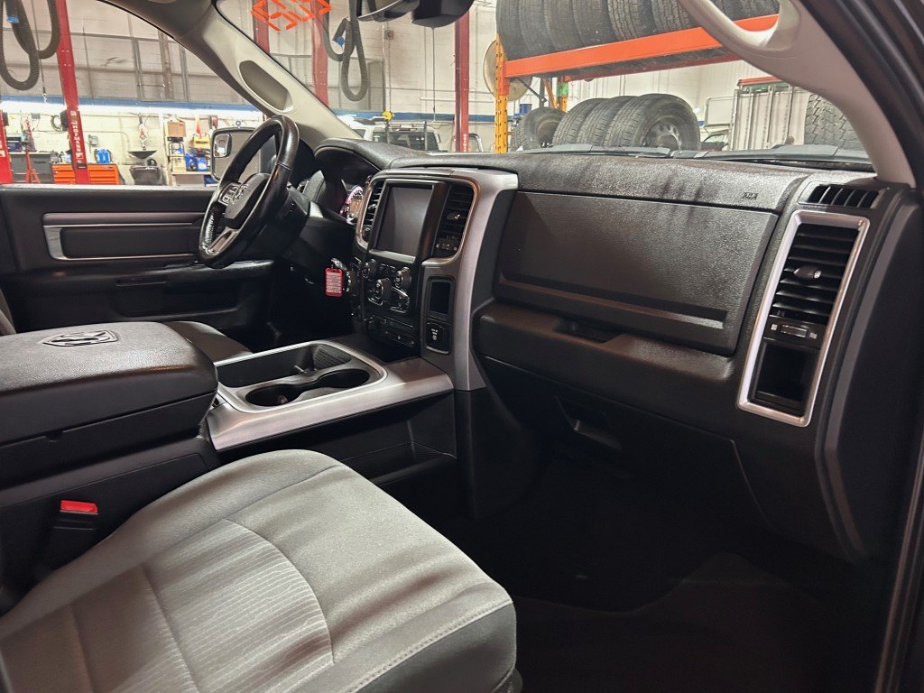 2021 Ram 1500 CLASSIC - Image 22