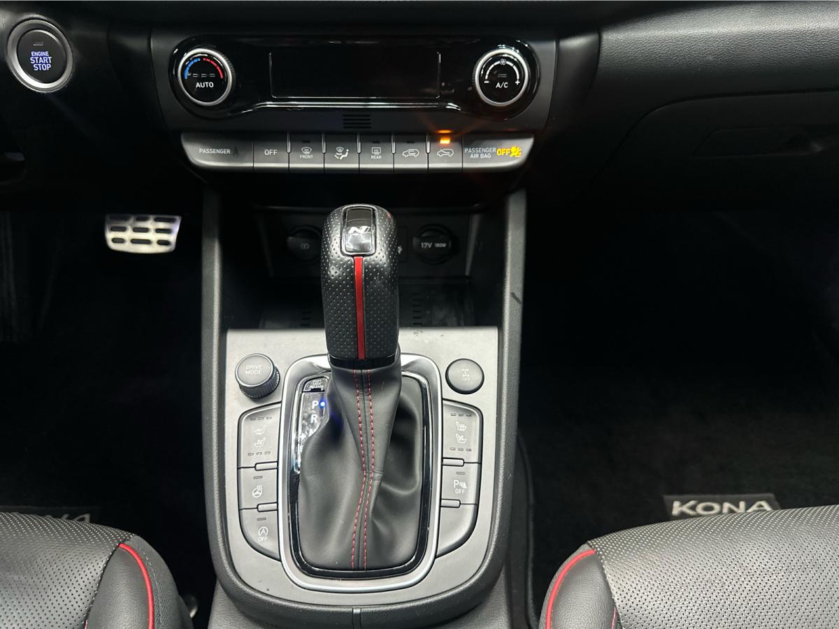 2022 Hyundai Kona - Image 15