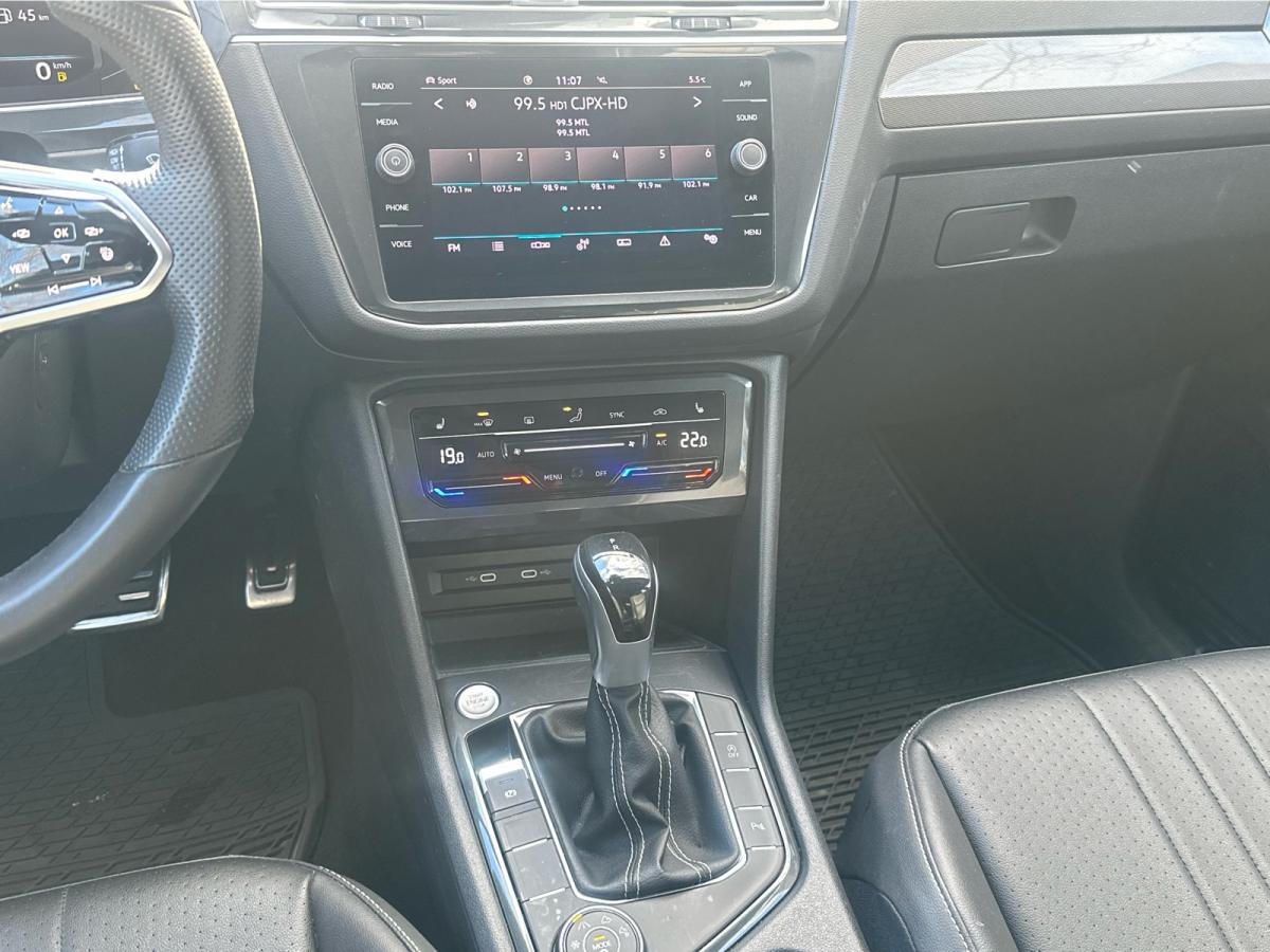 2023 Volkswagen Tiguan - Image 17