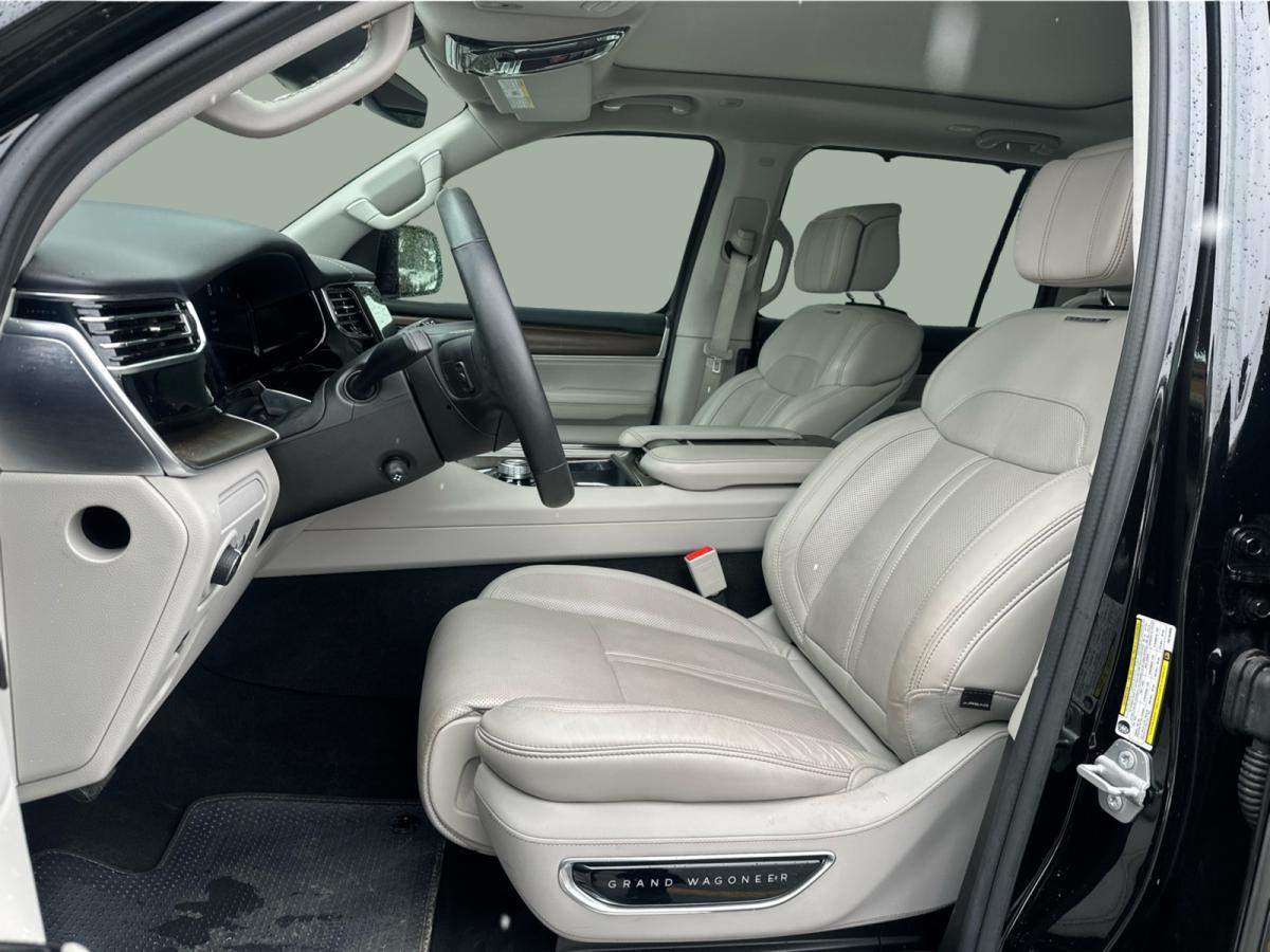 2022 Jeep Grand Wagoneer - Image 10