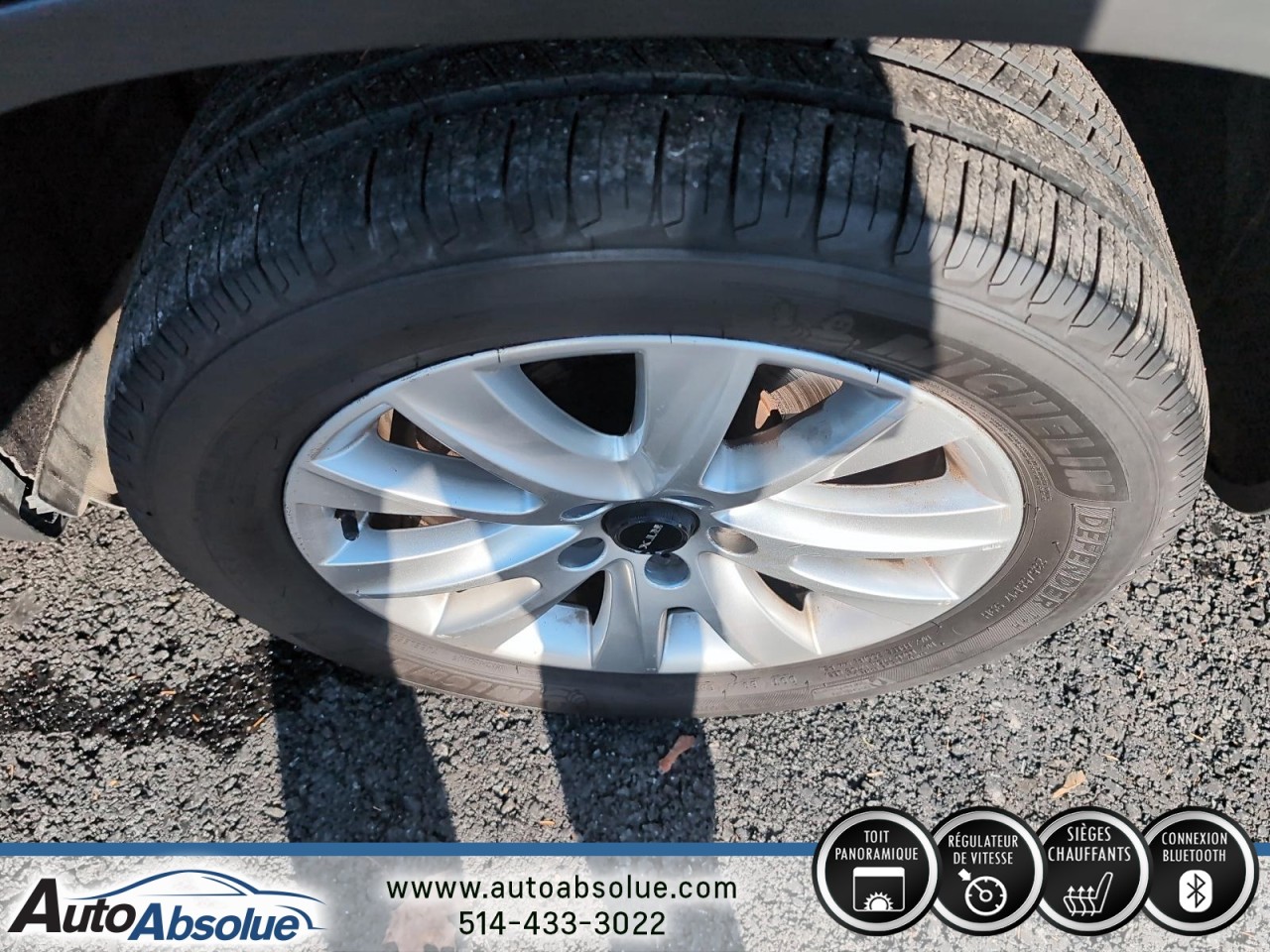 2011 Volkswagen Tiguan - Image 6