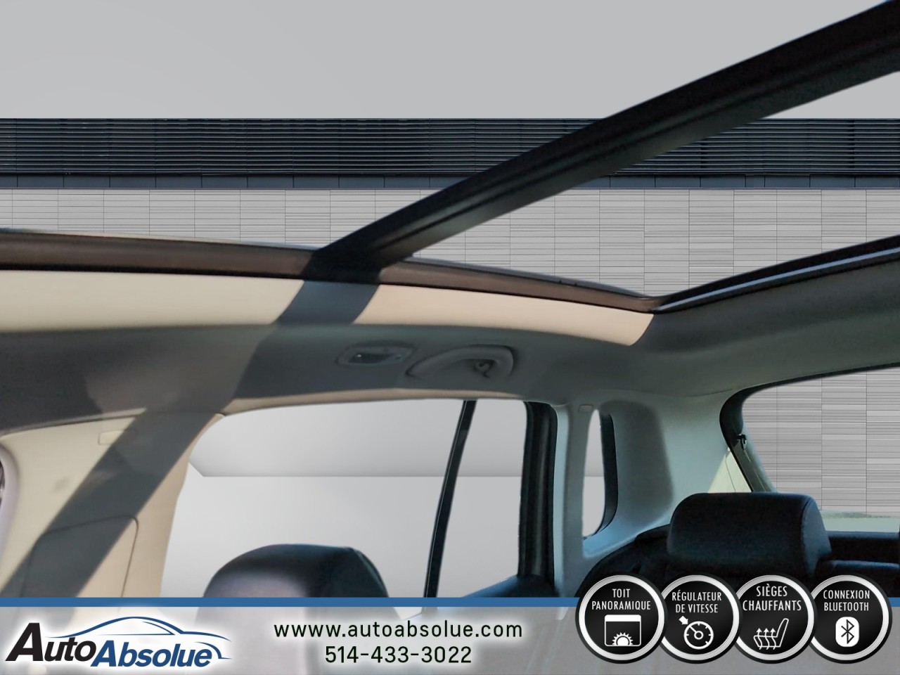 2011 Volkswagen Tiguan - Image 17