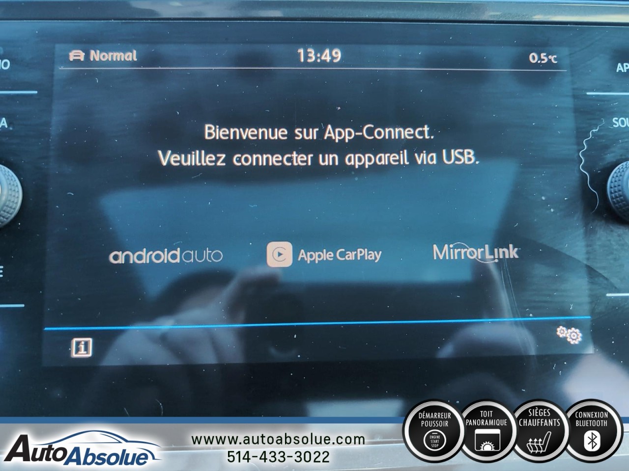 2018 Volkswagen Tiguan - Image 19