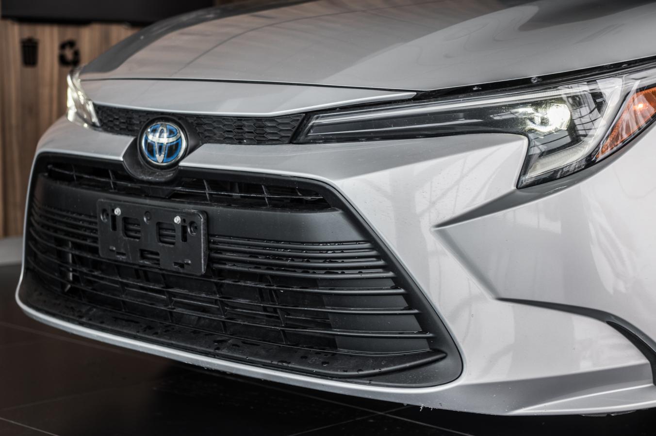 2023 Toyota Corolla - Image 4