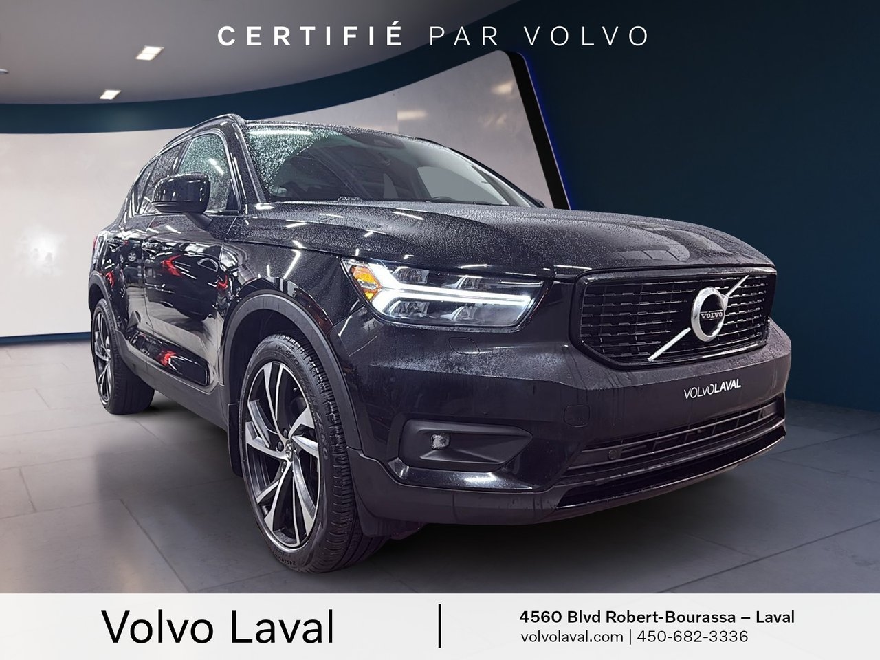 2022 Volvo XC40 - Image 3
