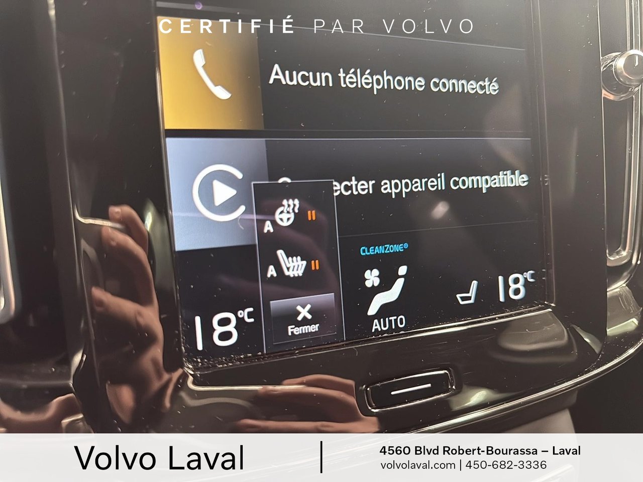 2022 Volvo XC40 - Image 14
