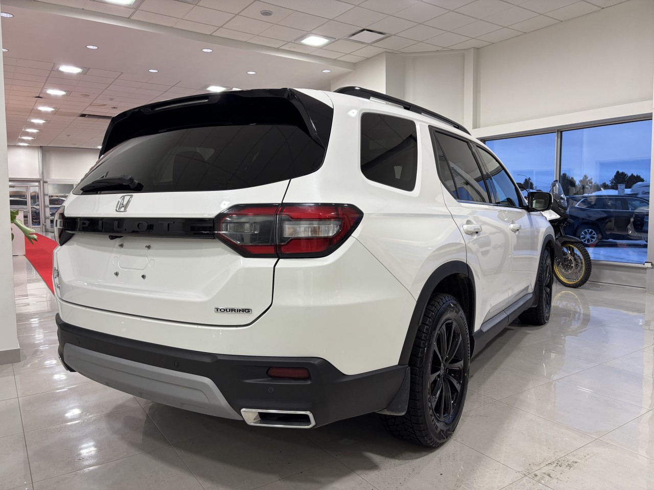 2025 Honda Pilot - Image 6