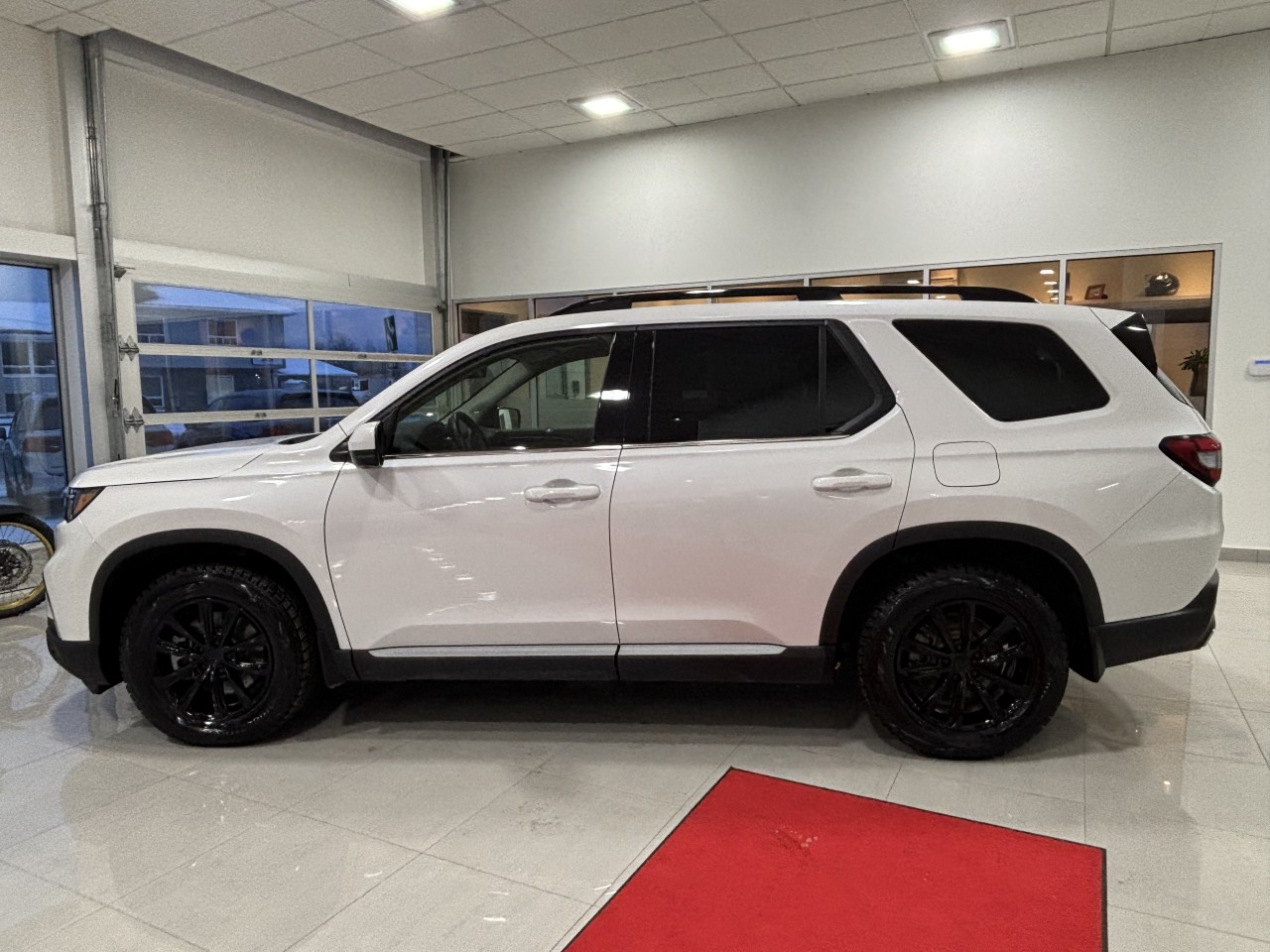 2025 Honda Pilot - Image 9