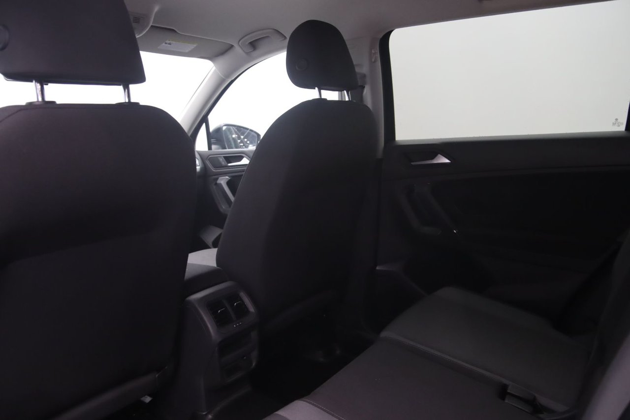2020 Volkswagen Tiguan - Image 8