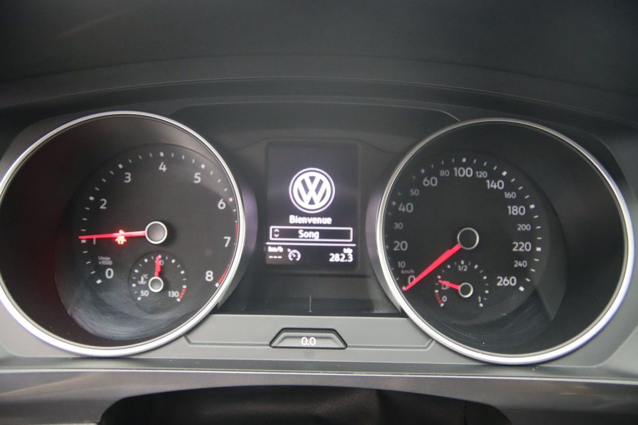 2020 Volkswagen Tiguan - Image 12