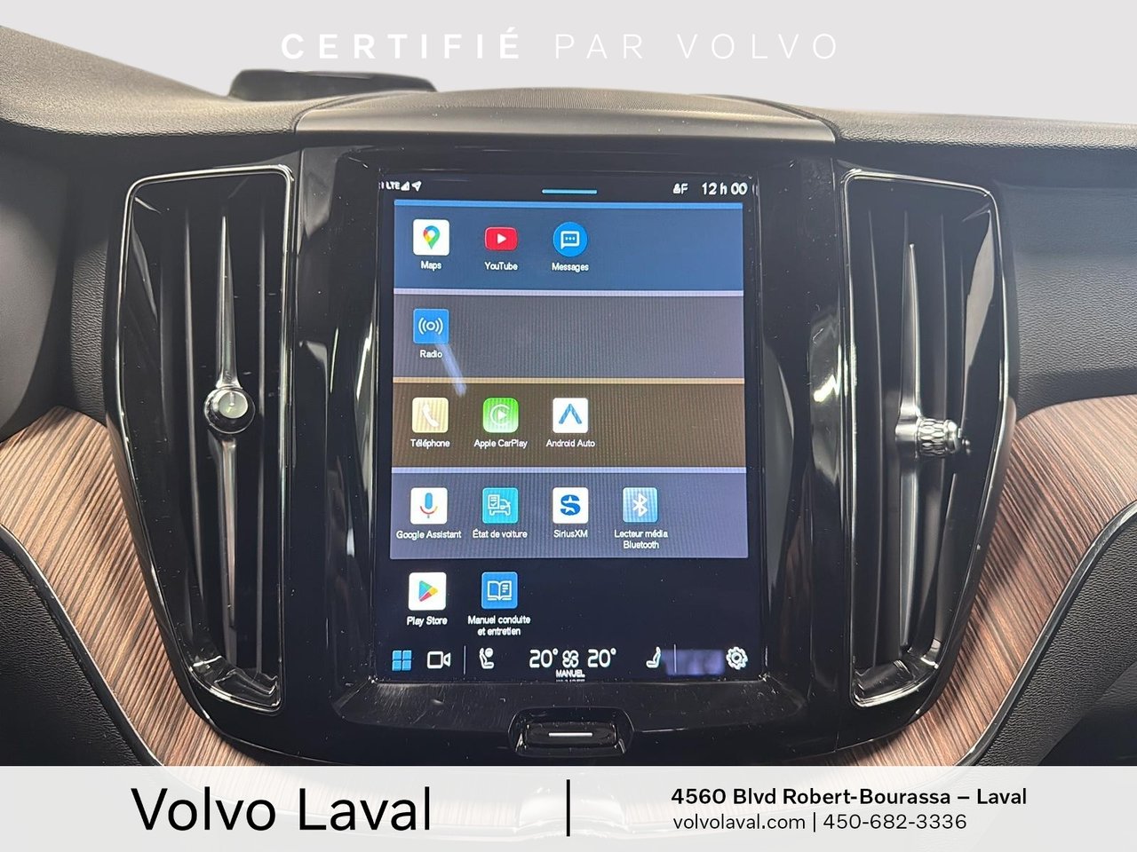 2022 Volvo XC60 Recharge - Image 13