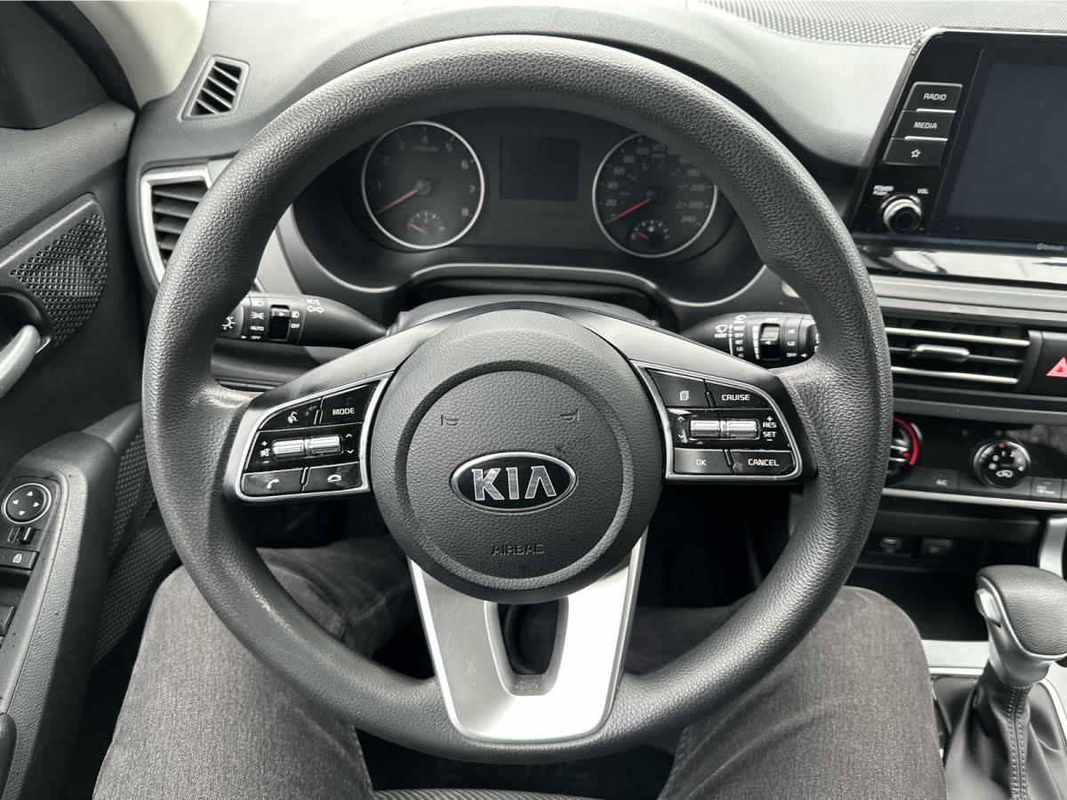 2021 Kia Seltos - Image 14