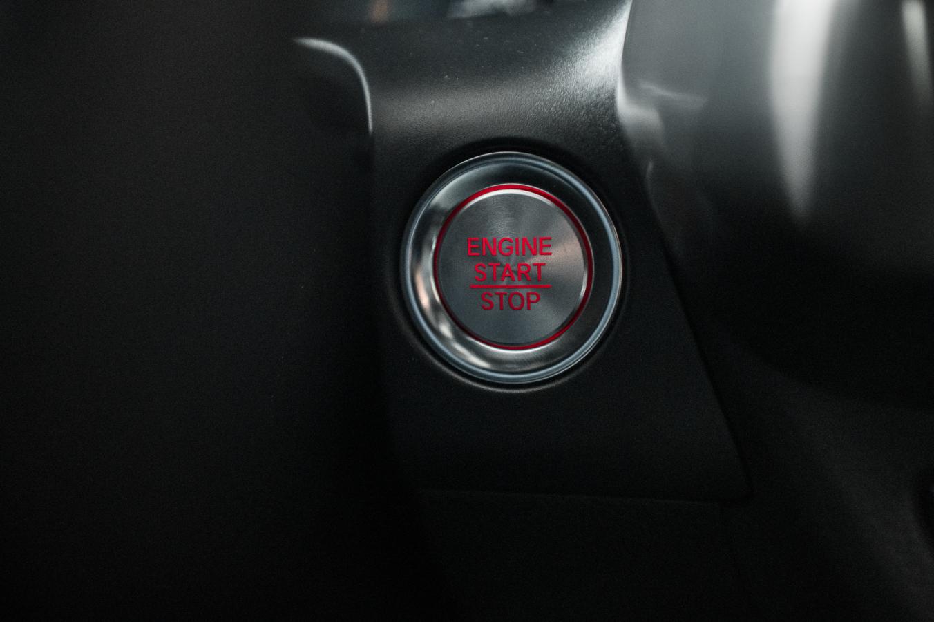 2025 Acura ADX - Image 21