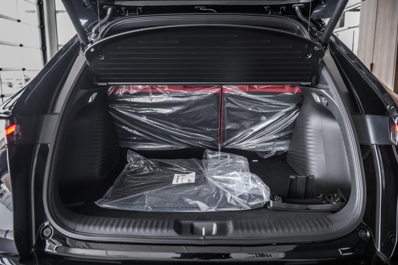 2025 Acura ADX - Image 11