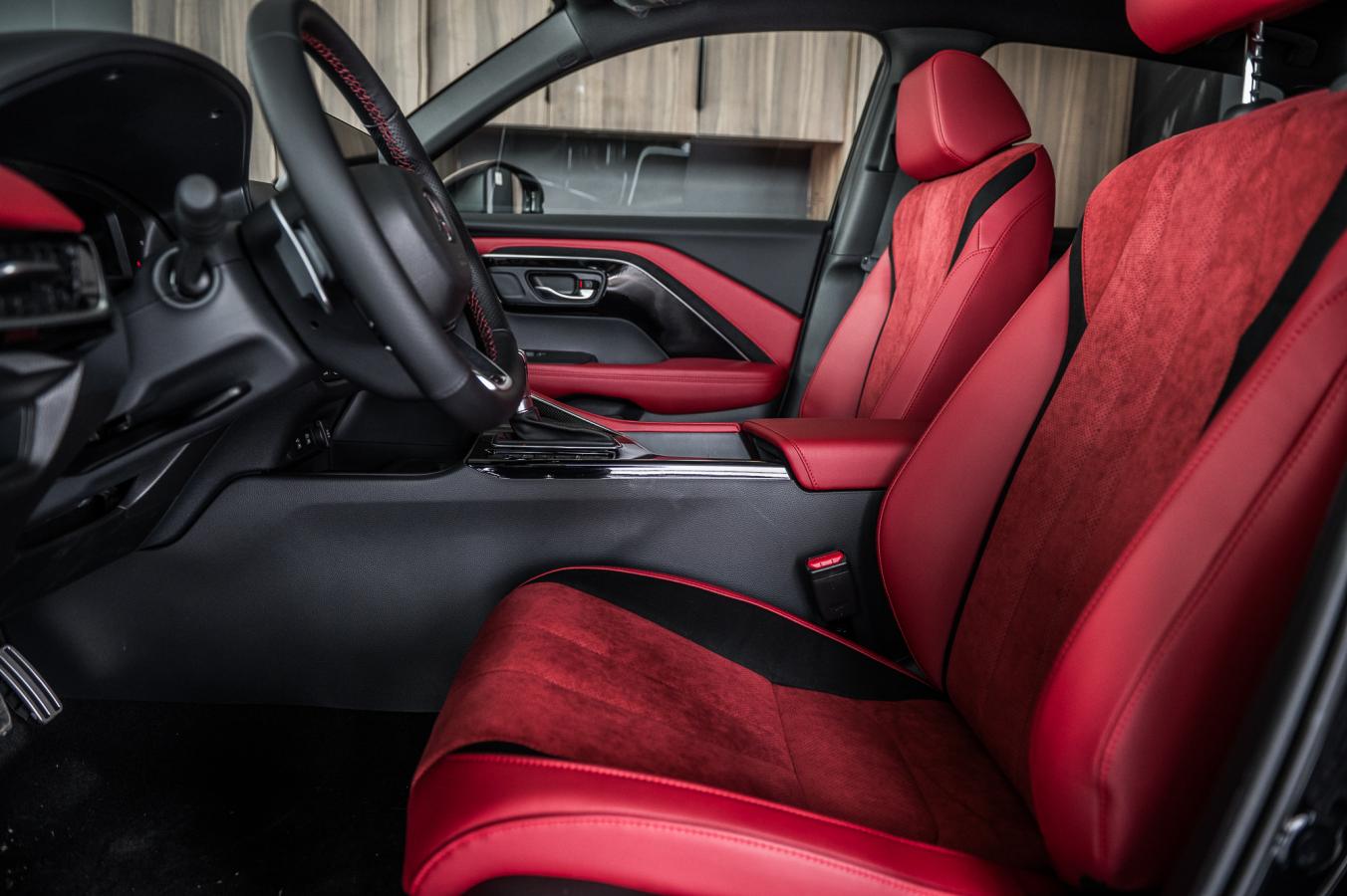 2025 Acura ADX - Image 14