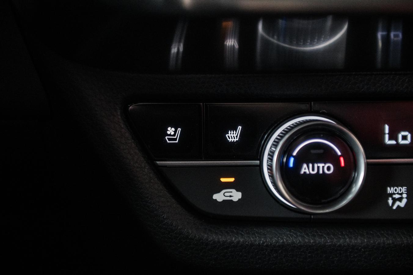 2025 Acura ADX - Image 22