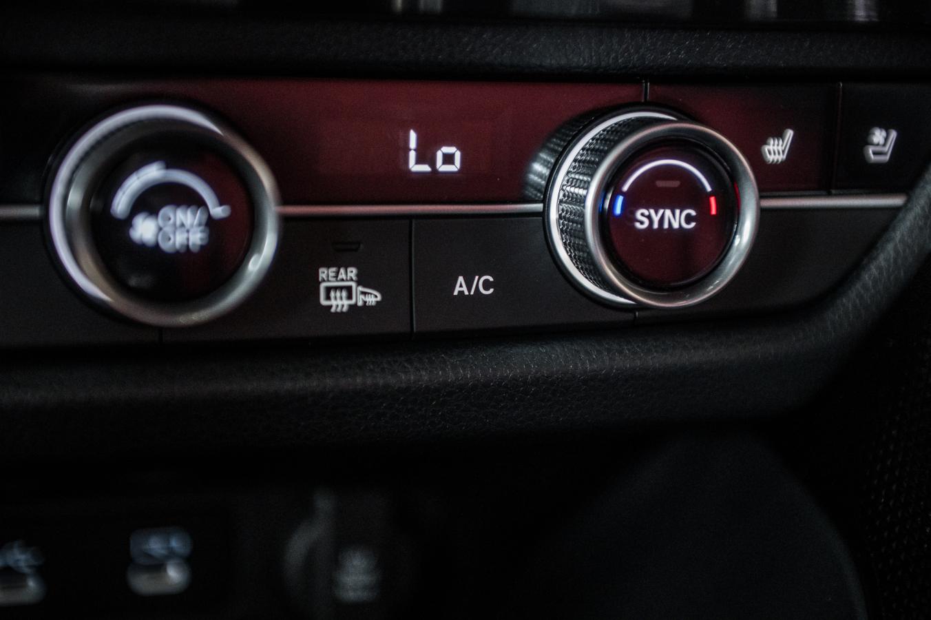 2025 Acura ADX - Image 23