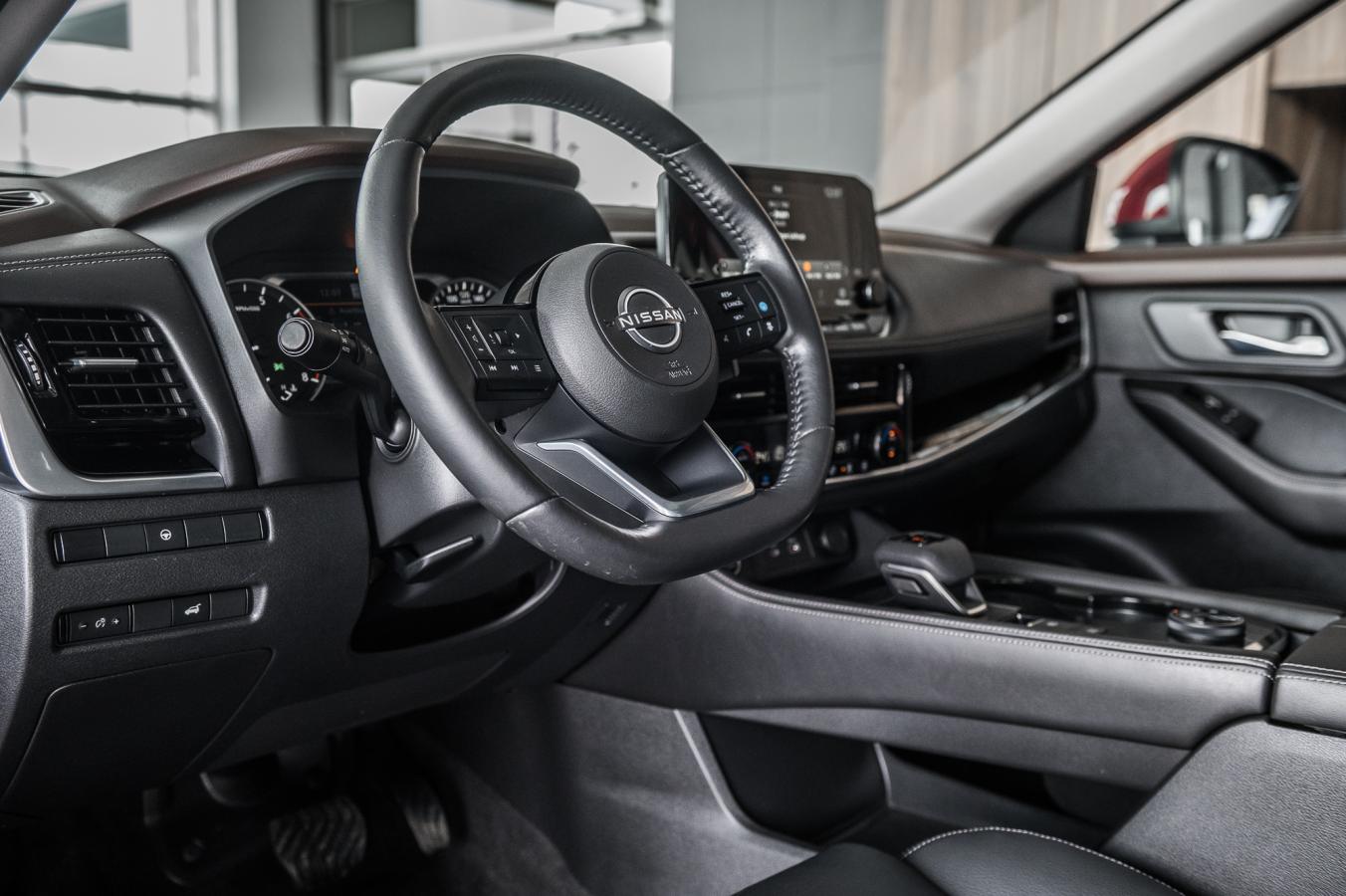 2022 Nissan Rogue - Image 15