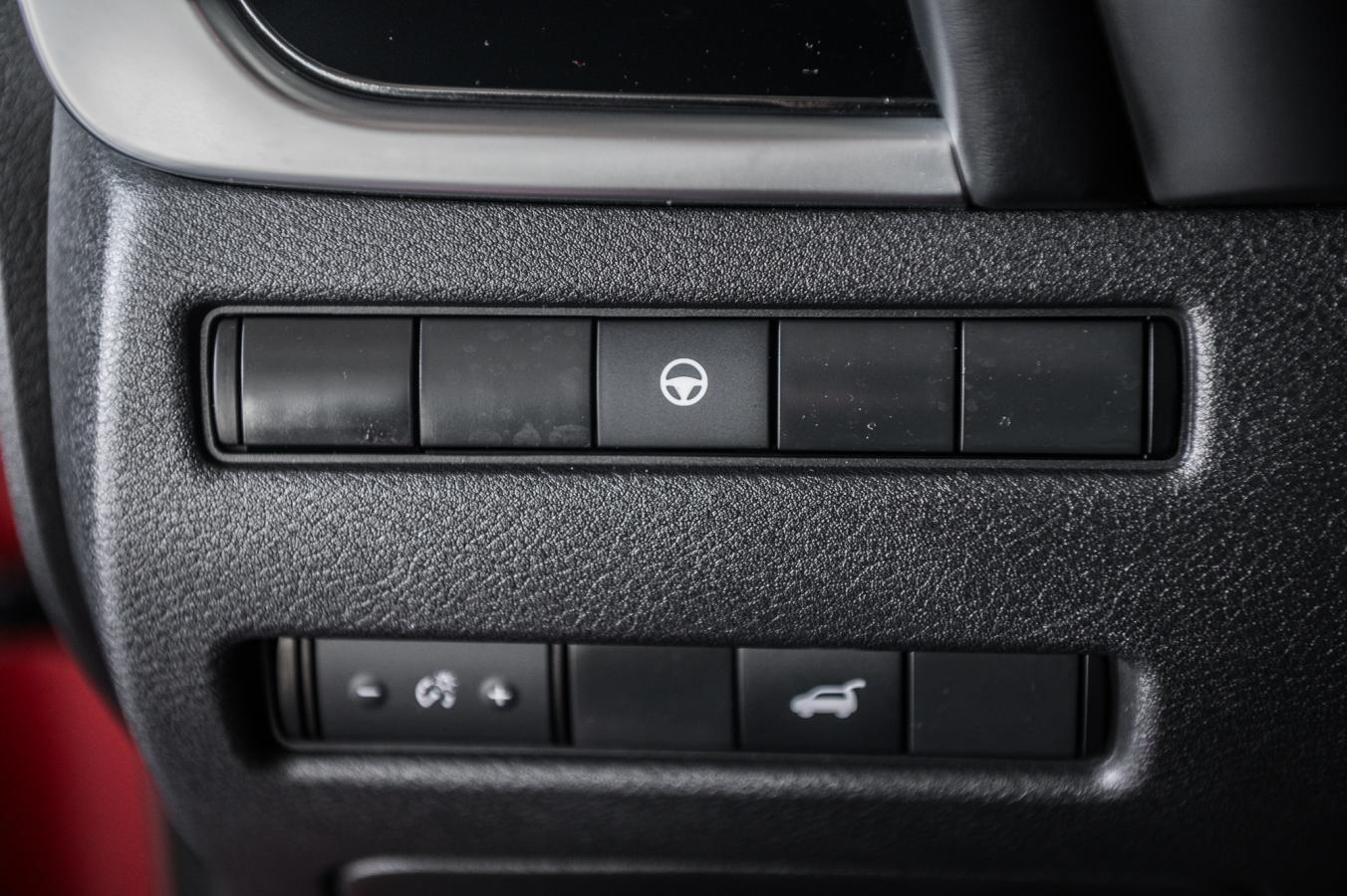 2022 Nissan Rogue - Image 16