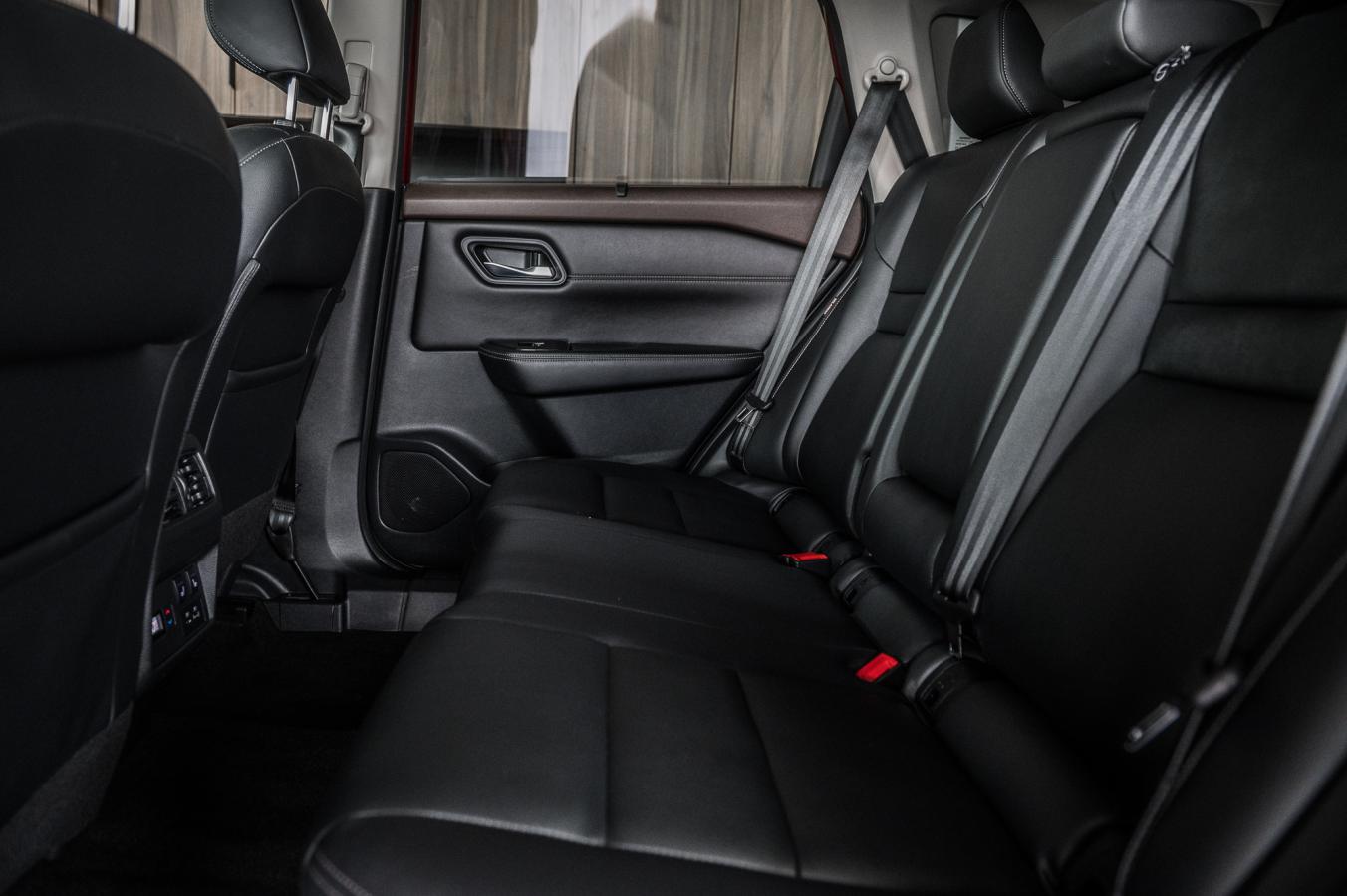 2022 Nissan Rogue - Image 28