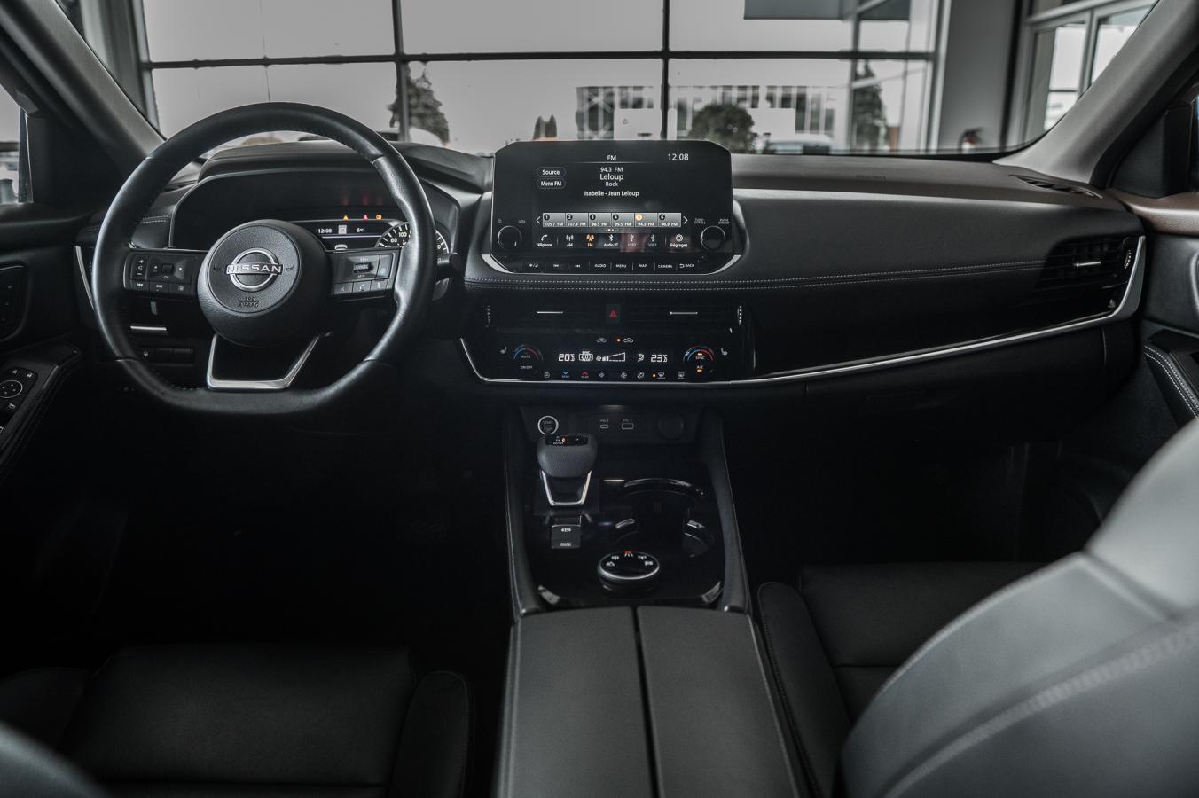 2022 Nissan Rogue - Image 30