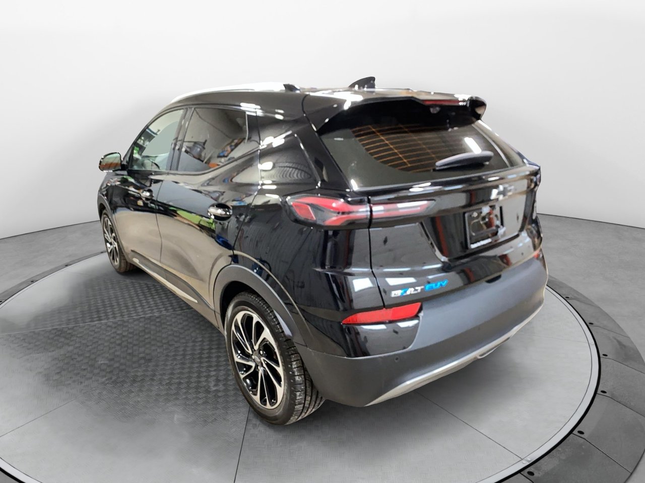 2023 Chevrolet Bolt EUV - Image 4