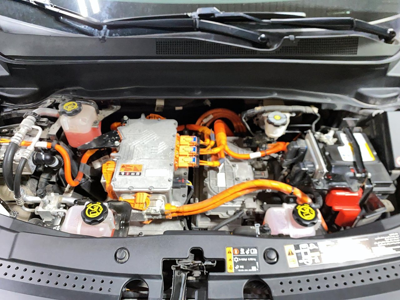 2023 Chevrolet Bolt EUV - Image 8