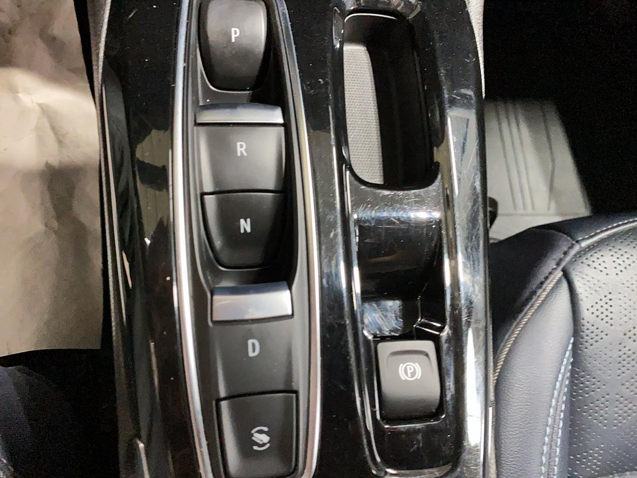 2023 Chevrolet Bolt EUV - Image 14