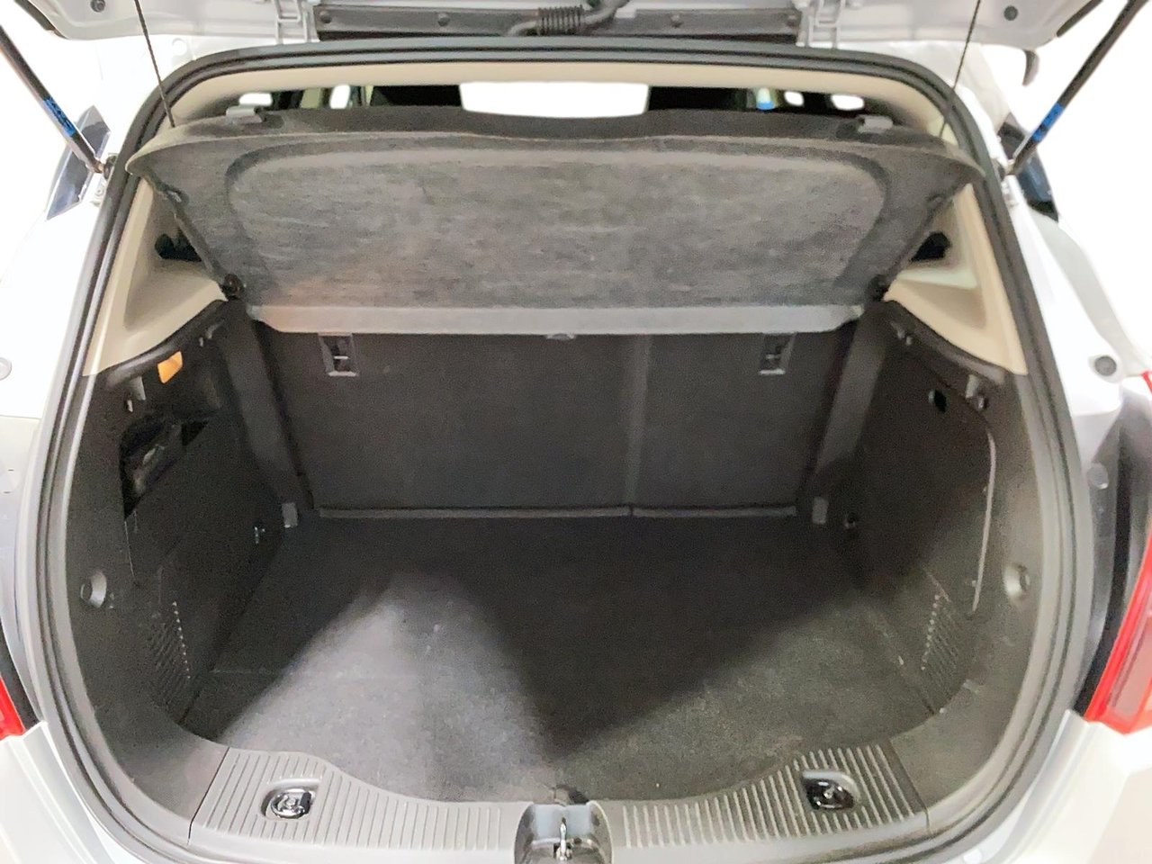 2019 Buick Encore - Image 4