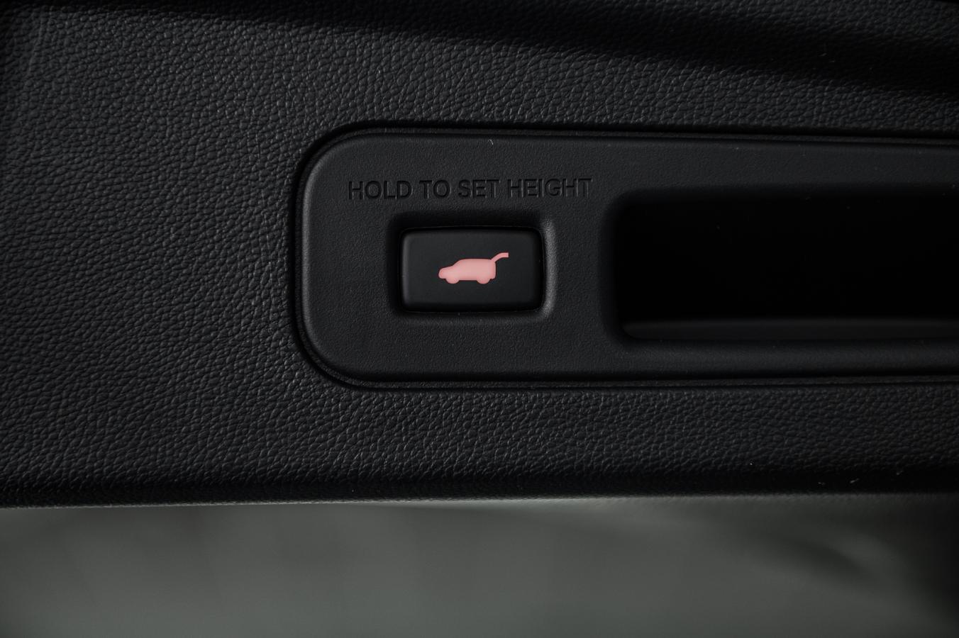 2026 Acura MDX - Image 13