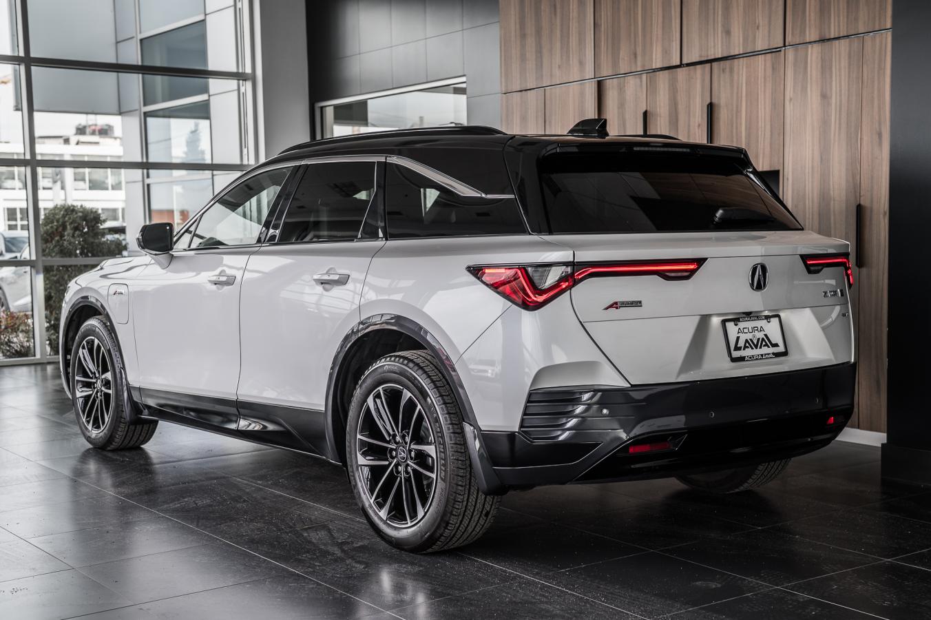 2024 Acura ZDX - Image 7