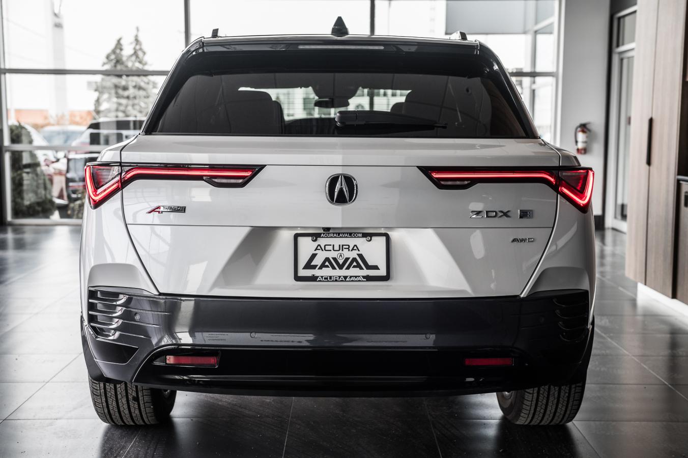 2024 Acura ZDX - Image 8
